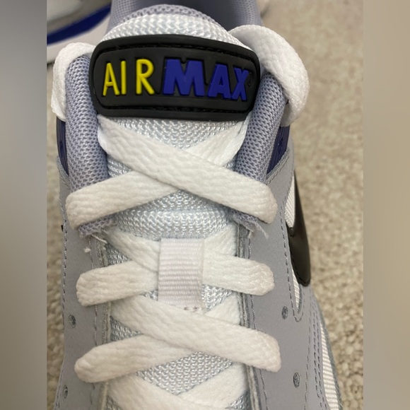 Nike Air Max IVO Shoes (White Black Grey Navy Trainer) Men’s 8/Women’s 8.5 NEW - Picture 14 of 16